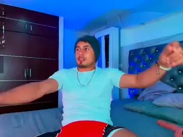 Chaturbate Live Sex Cam of valentinos_