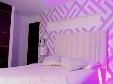 Chaturbate Live Sex Cam of tayrasiny