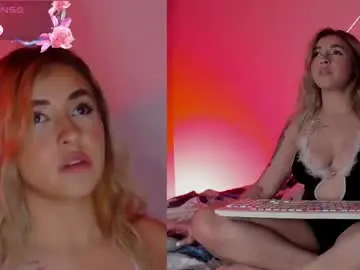 Chaturbate Live Sex Cam of saradiazxxx