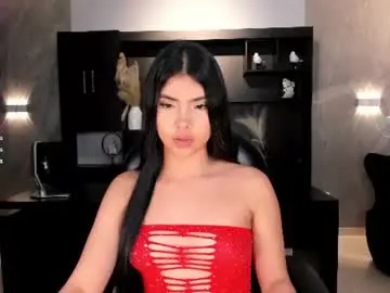 Chaturbate Watch Live Sex Cams of mialaurence_