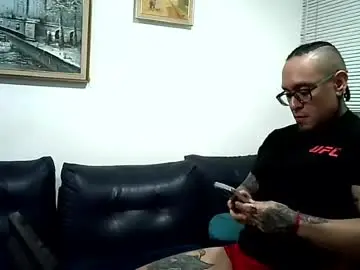 Chaturbate Adult Webcam of ayrton_naffah2