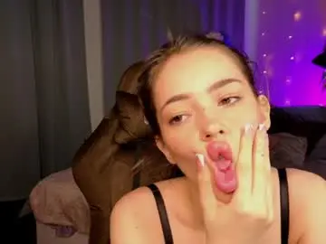 Chaturbate Adult Video Chat of monica_venom