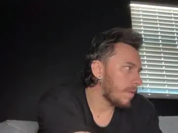 Chaturbate Adult Webcam of tallhungcloudyy