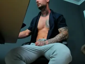 Chaturbate Sex Cam of brianhunts