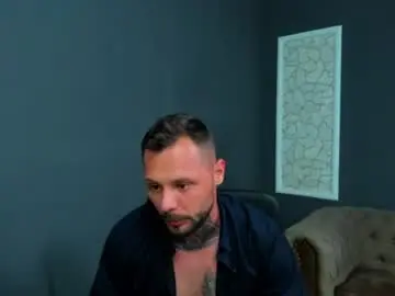 Chaturbate Best live sex cam show of brianhunts