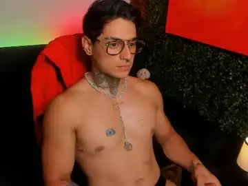 Chaturbate Adult Webcam of simon_cortes