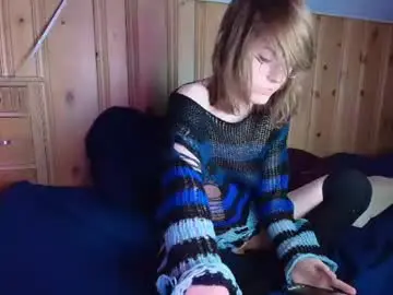 Chaturbate Live Sex Cam of femboyflowers