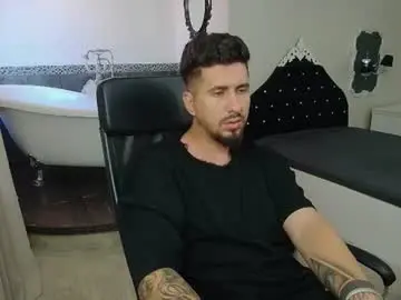 Chaturbate Sex Cam of loganstroud