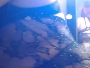 Chaturbate Sex Cam of karolbb21
