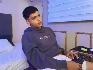 Chaturbate Adult Video Chat of kyliam_big