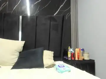 Chaturbate Live Porn of queenstarhyl