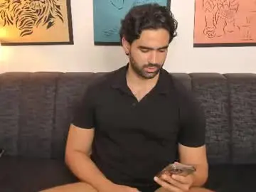 Chaturbate Free Porn Cam of bradleymartin7