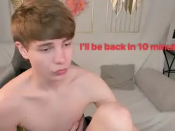 Chaturbate Live Sex Cam of andyjey_