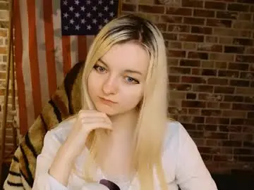 Chaturbate Live Sex Cam of angelabunny_