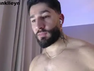 Chaturbate Live Sex Cam of johnklleyn