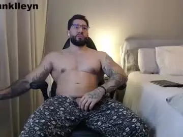 Chaturbate Private Sex Chat of johnklleyn