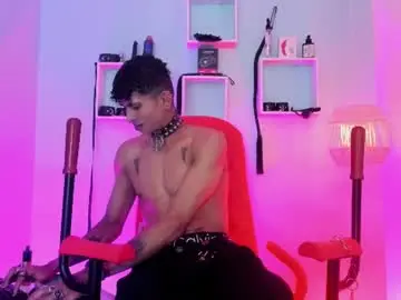 Chaturbate Live Porn of maximoking26
