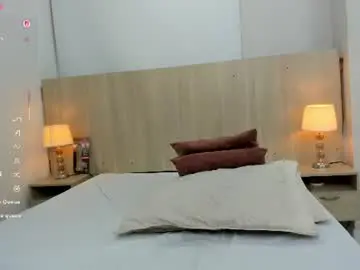 Chaturbate Live Sex Cam of mia_mercier