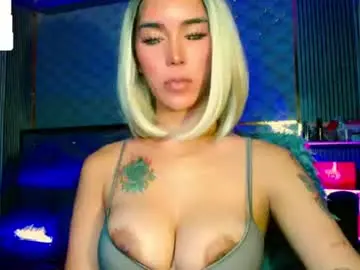 Chaturbate Free Porn Cam of darklurex_jasmine