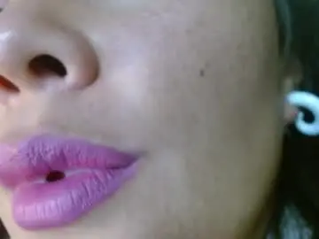 Chaturbate Live Porn of miss_evoleth2