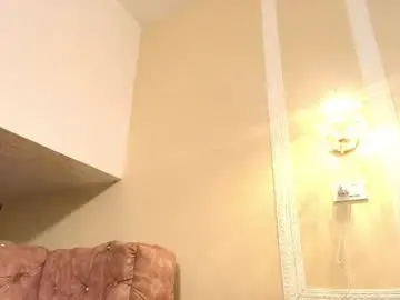 Chaturbate Sex Cam of paulinekosh