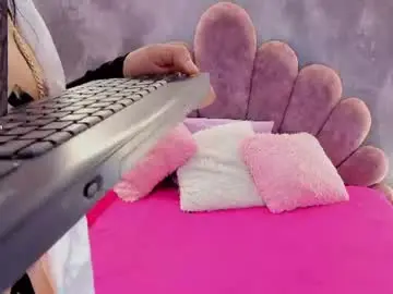 Chaturbate Sex Cam of aurelia_walker
