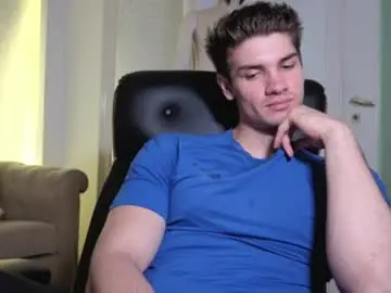 Chaturbate Watch Live Sex Cams of maxkaiden