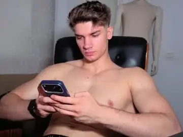 Chaturbate Nude Webcam of maxkaiden