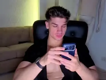 Chaturbate Best live sex cam show of maxkaiden