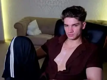 Chaturbate Best live sex cam show of maxkaiden