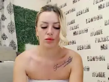 Chaturbate Live Sex Cam of sweetdaiana23