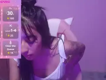 Chaturbate Live Sex Cam of quee_tiana