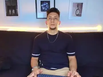 Chaturbate Live Sex of emiliocum_24
