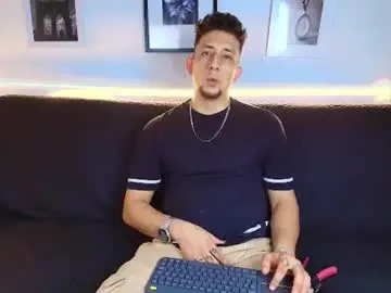 Chaturbate Watch Live Sex Cams of emiliocum_24