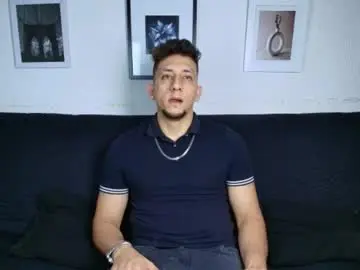 Chaturbate Adult Video Chat of emiliocum_24