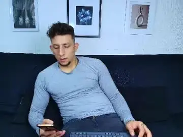Chaturbate Free Porn Cam of emiliocum_24