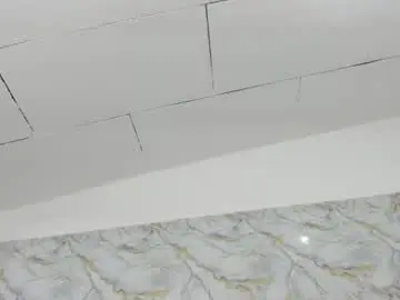 Chaturbate Live Sex of ladysquirtss