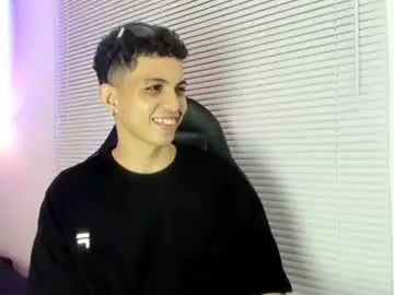 Chaturbate Free Porn Cam of cameron_lux4