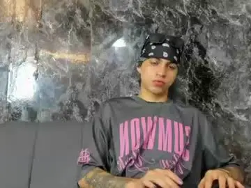 Chaturbate Live Sex Cam of cameron_lux4