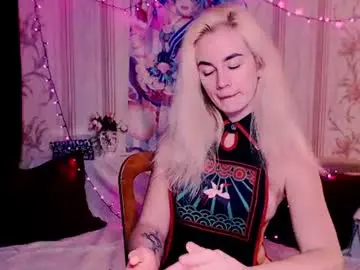 Chaturbate Live Sex Cam of carinfox