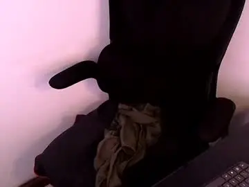Chaturbate Live Porn of beard_top_guy