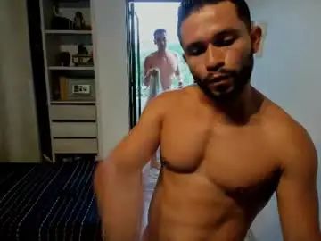 Chaturbate Adult Webcam of travis_bakerr