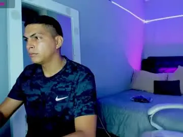 Chaturbate Live Sex Cam of dante_mia