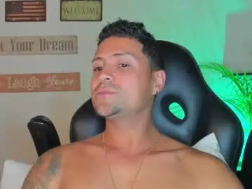 Chaturbate Live Porn of maxi_mux1