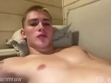 Chaturbate Live Sex Cam of lil_addy