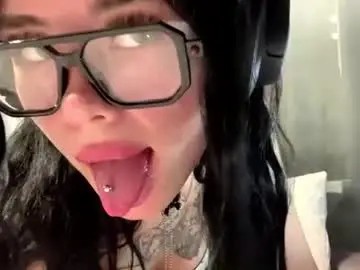 Chaturbate Nude Webcam of astridxxxxx