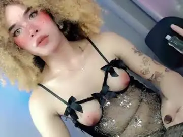 Chaturbate Free Live Porn of lucy_juicy18