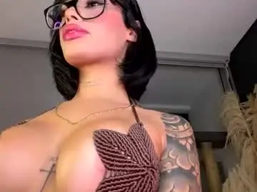 Chaturbate Adult Video Chat of antonella_silva