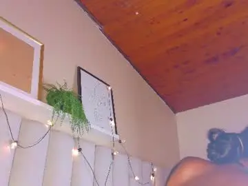 Chaturbate Nude Webcam of nahomicampbell_
