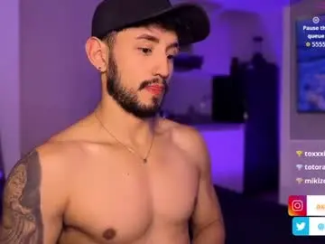 Chaturbate Live Porn of axelking13
